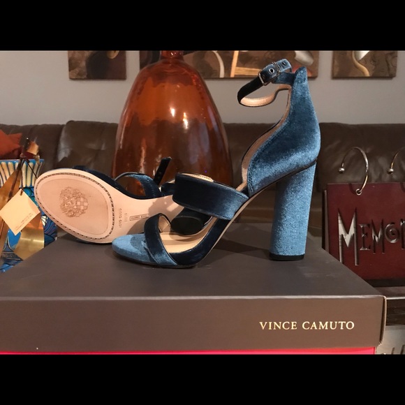 Velvet Sandals - Picture 3 of 3